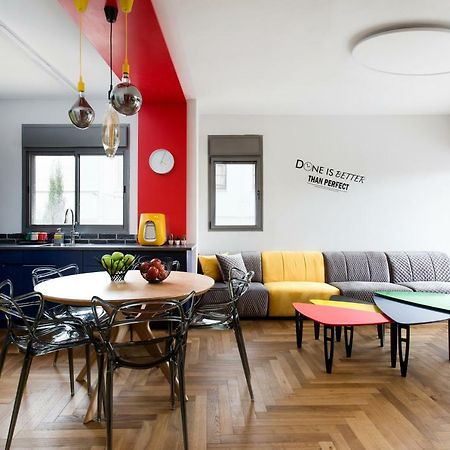 Colorful Bnb Apartment 하이파 외부 사진