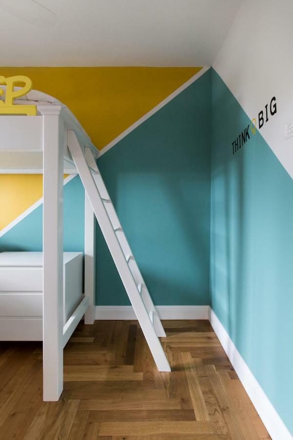 Colorful Bnb Apartment 하이파 외부 사진